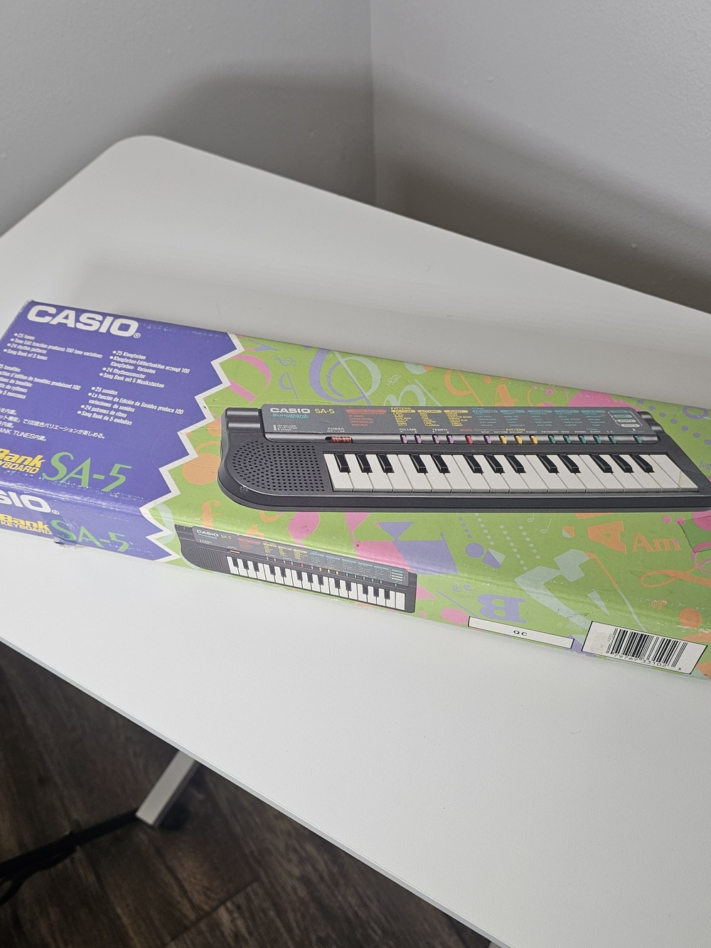 Casio SA-5 Kids Keyboard Piano - Black and White